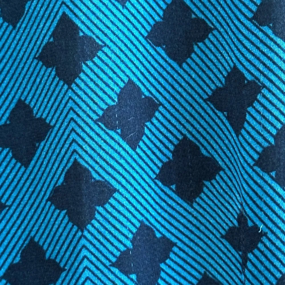 CAbi Foulard Top Women’s Size Small Blue Diamond Print Peplum Style 3274 - Image 5