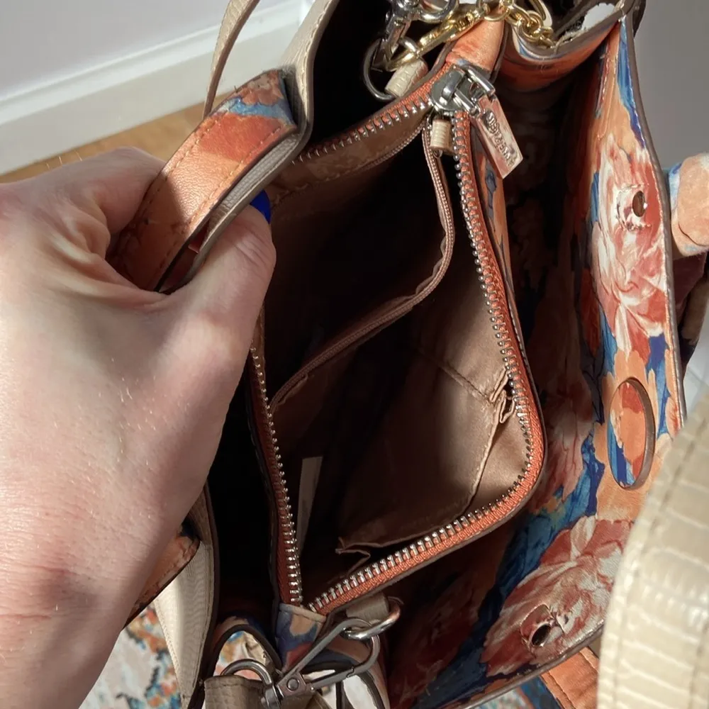 Anne Klein Bonded Satchel Triple Compartment Taupe Neutral Spring Crossbody - Image 9