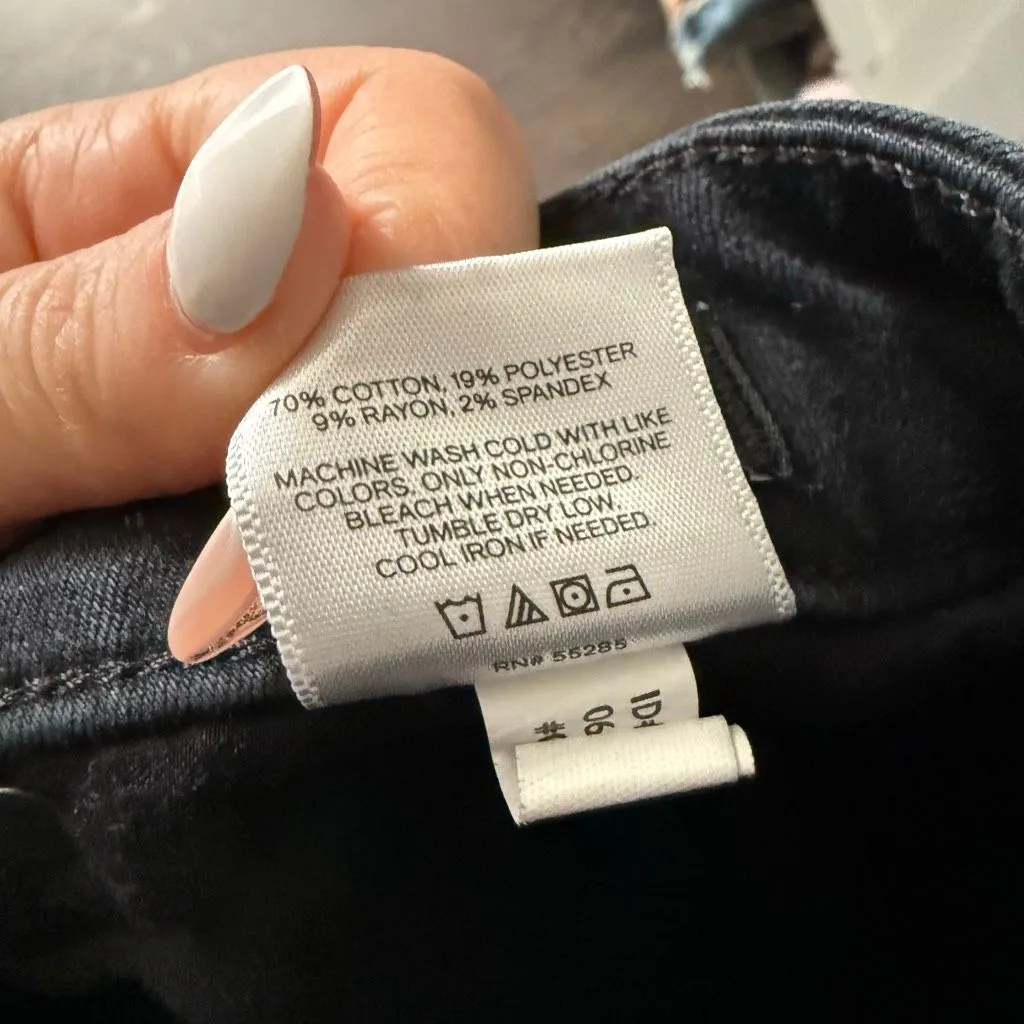 Express Women’s 4S Black Curvy Flare Jeans - Image 7