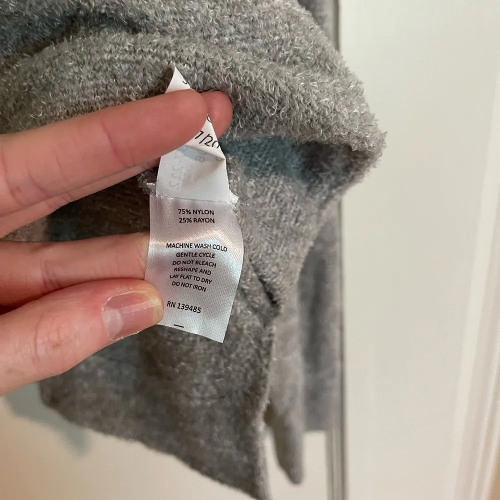 Grey Southern Shirt fleece sweater - Image 5