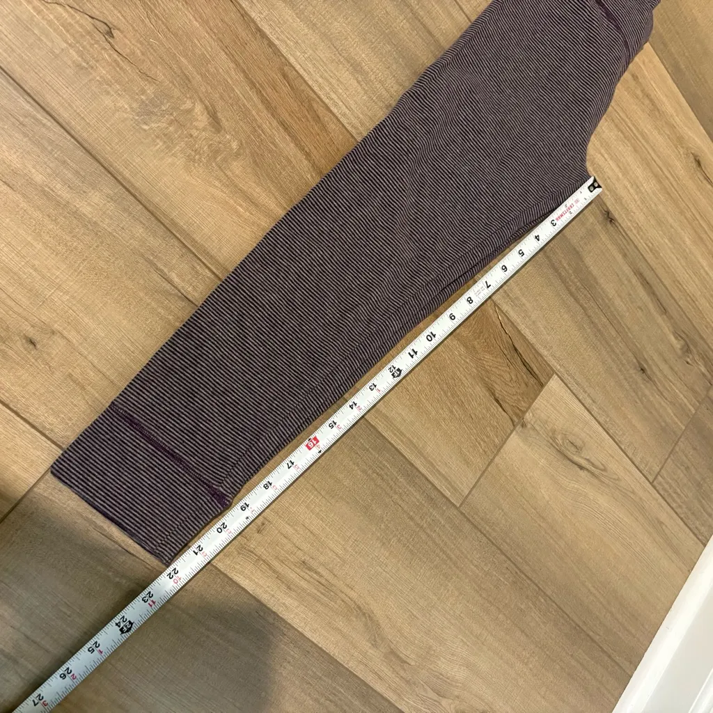 American Eagle y2k‎ Striped Cropped Leggings purple grey size small - Image 6