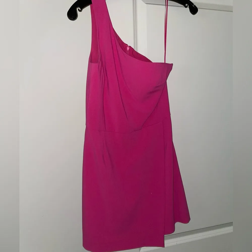 FRENCH CONNECTION BELLA DRESS - WILD ROSA - Image 2