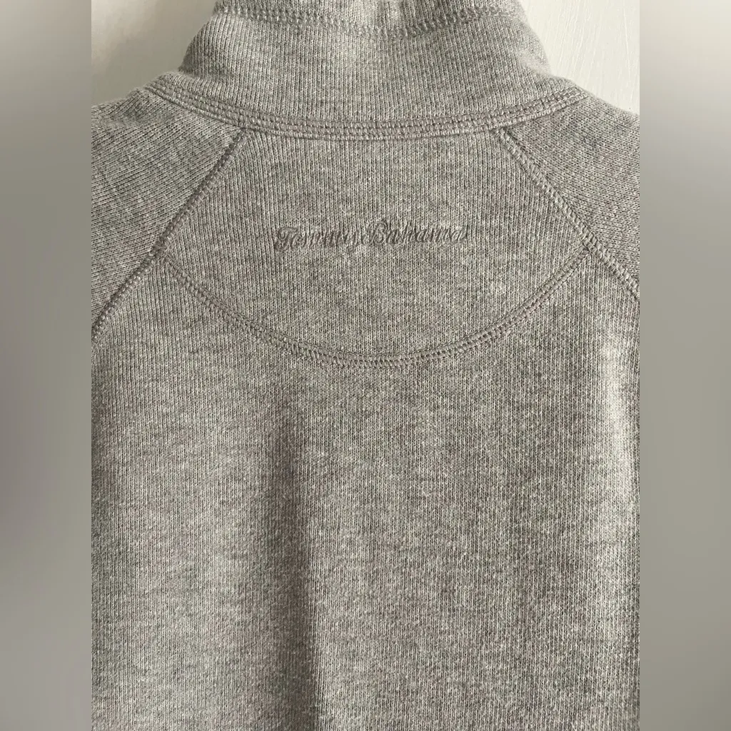 Tommy Bahama Heather Gray Sweatshirt - Image 7