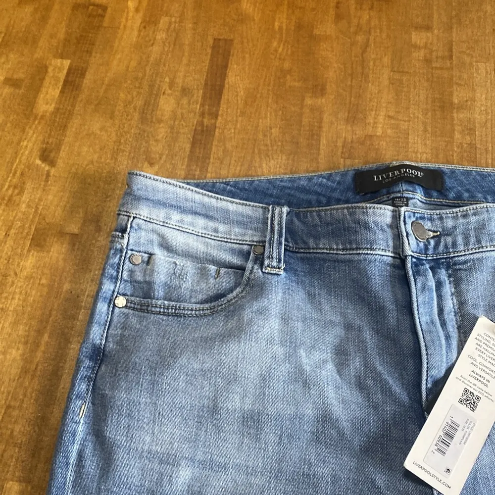 Liverpool Los Angeles ECO Charlie Crop Skinny  16/33 - Image 6