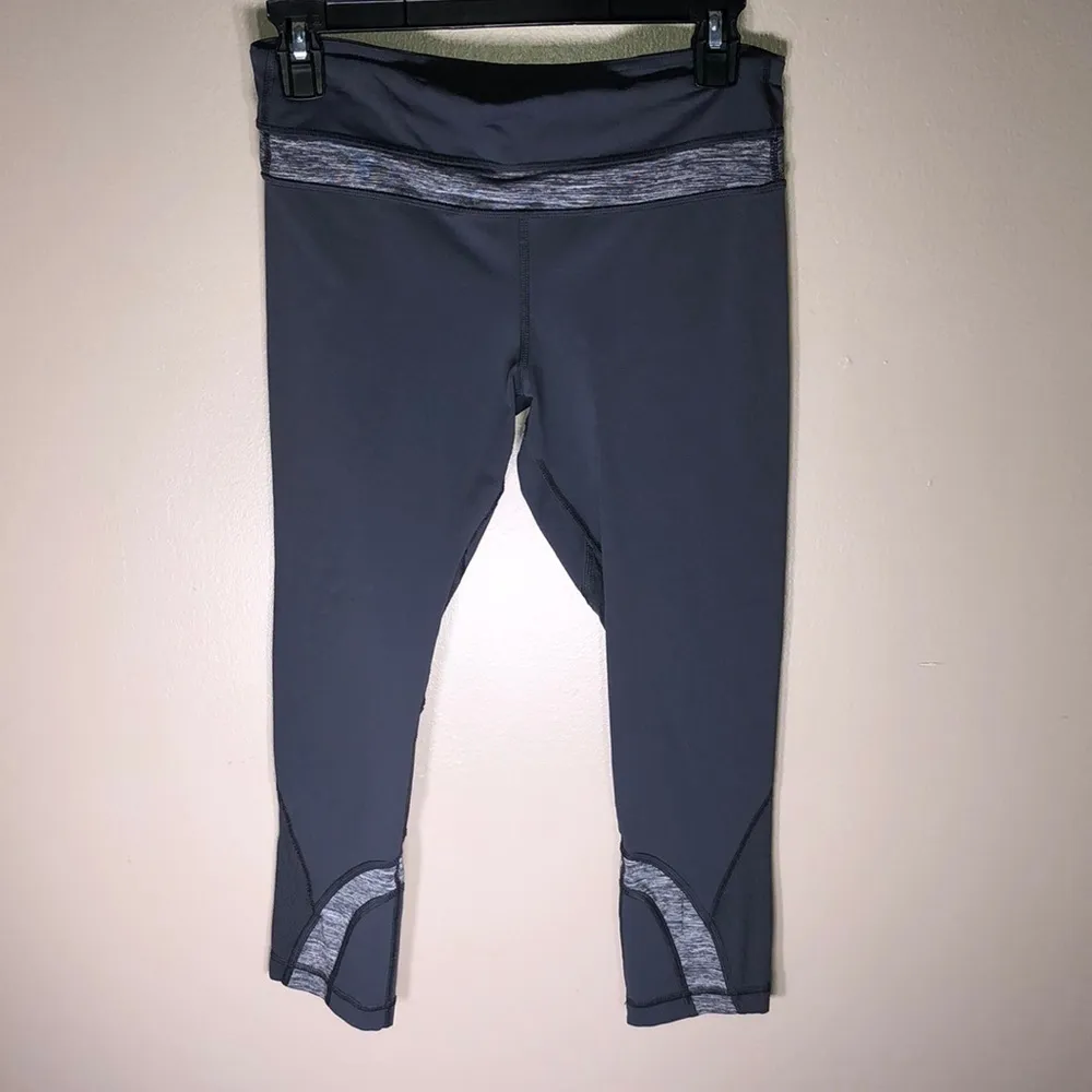 Lululemon athletica cropped Capri legging 6 gray Lululemon Run: Inspire … - Image 7
