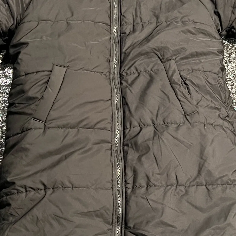 Women’s Large Polyester Black Pocketed Warm Hooded Trench Coat Jacket - Image 2