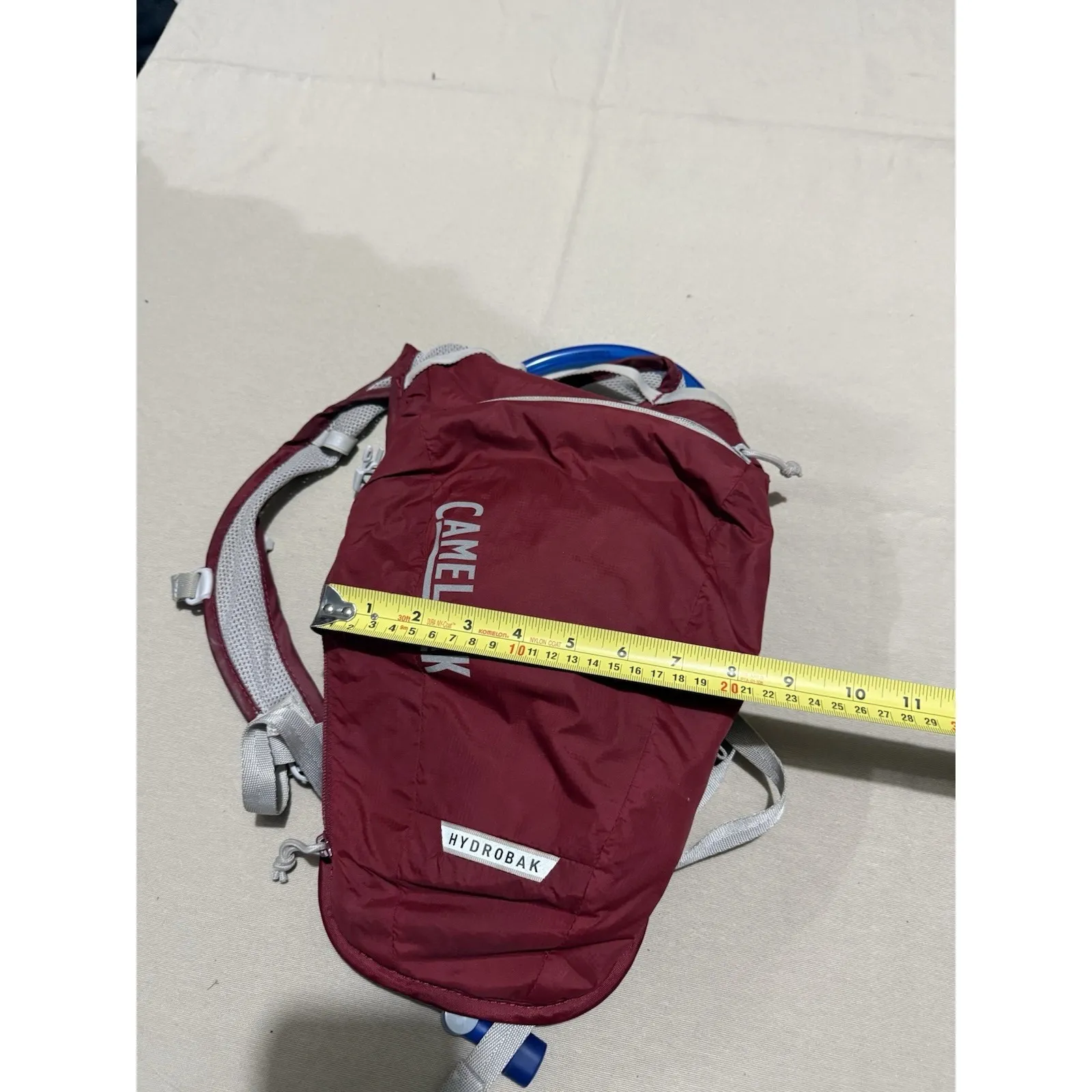 CamelBak Women's Hydrobak Light Bike Hydration Backpack 50oz Burgundy/Silver - Image 3