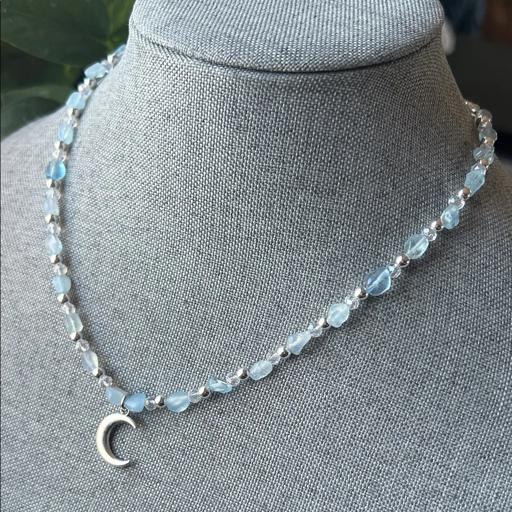 Handmade Aquamarine + Silver tone Crescent Moon Necklace - Image 3