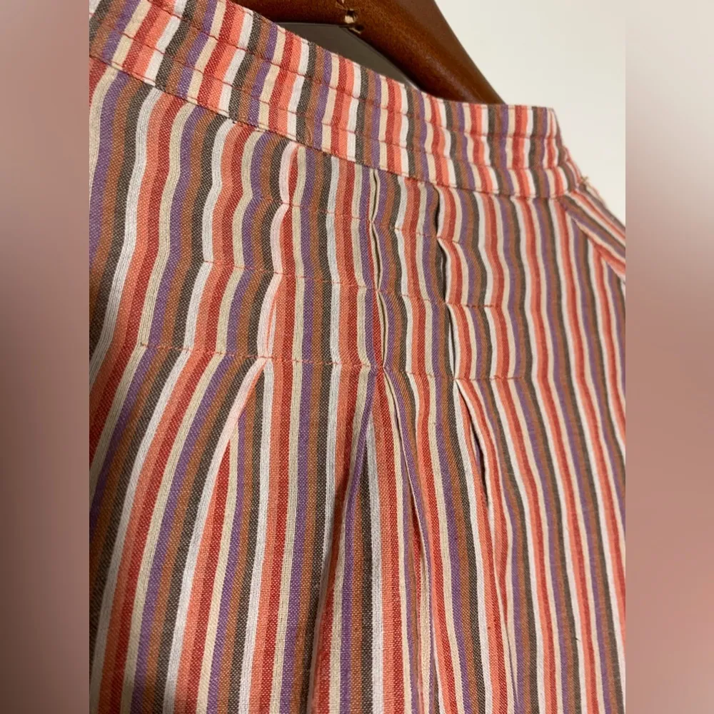 four button, two pocket bib front long sleeve, striped shirt size 8 - Image 4