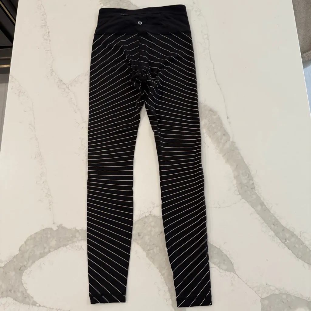 Lululemon Athletica Speed Wunder Reflective Tight Women’s 4 Black/Gold Striped - Image 6