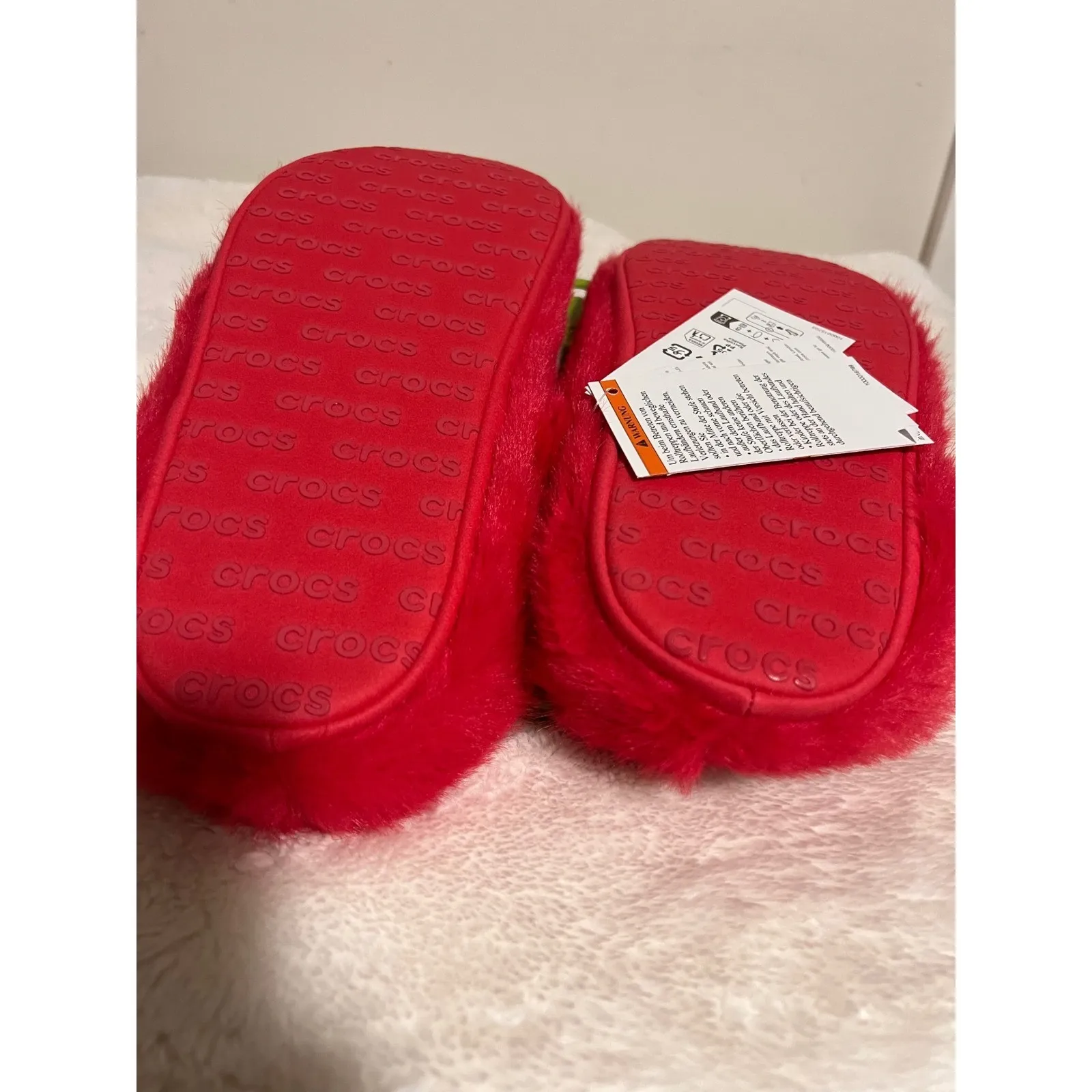 Crocs Classic Cozzzy Luxe Slipper Red Faux Fur Cozy Slides Size M6/ W8 New - Image 9