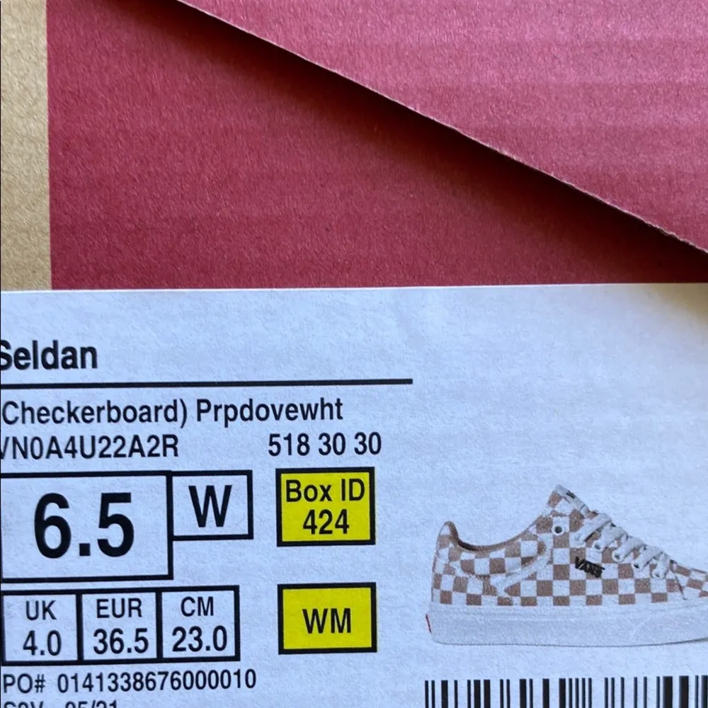 NWT
Vans Sheldan Women’s Checkered Sneakers - Image 7