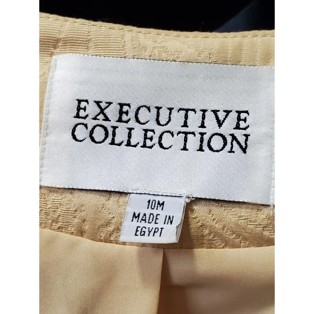 Executive Women Beige Polyester Long Sleeve Blazer & Skirt 2 Pc's Suit Size 10M - Image 8