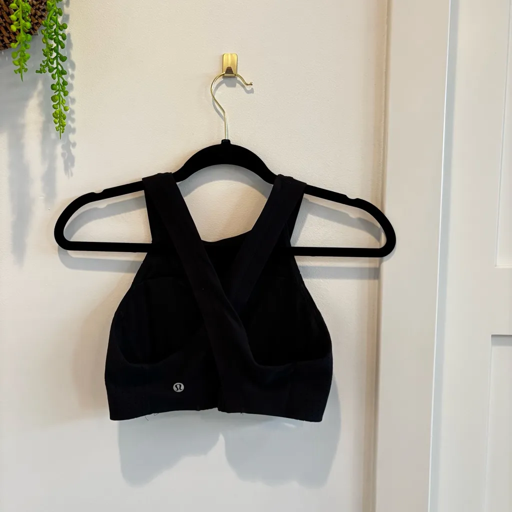Lululemon SOUL High Neck Strappy Black Athletic Sports Bra Women's Size 6 - Image 4