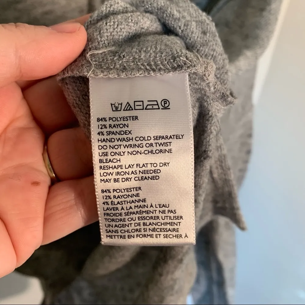 BDG V-Neck Drop Shoulder Sweater Light Gray - Image 8