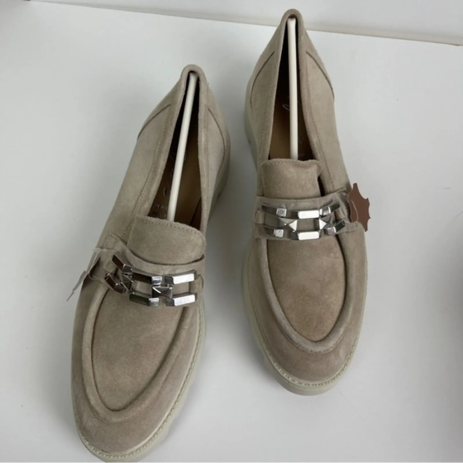 GEMS Tan Chain Lug Sole Loafers/Flats NWT Comfort Footbed 9.5 - Image 2