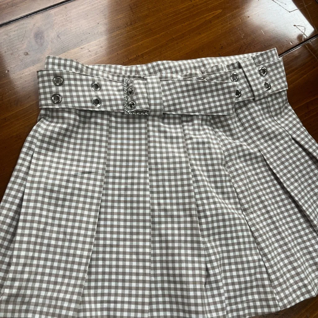 Forever 21 green Gingham Mini Skirt - Image 2