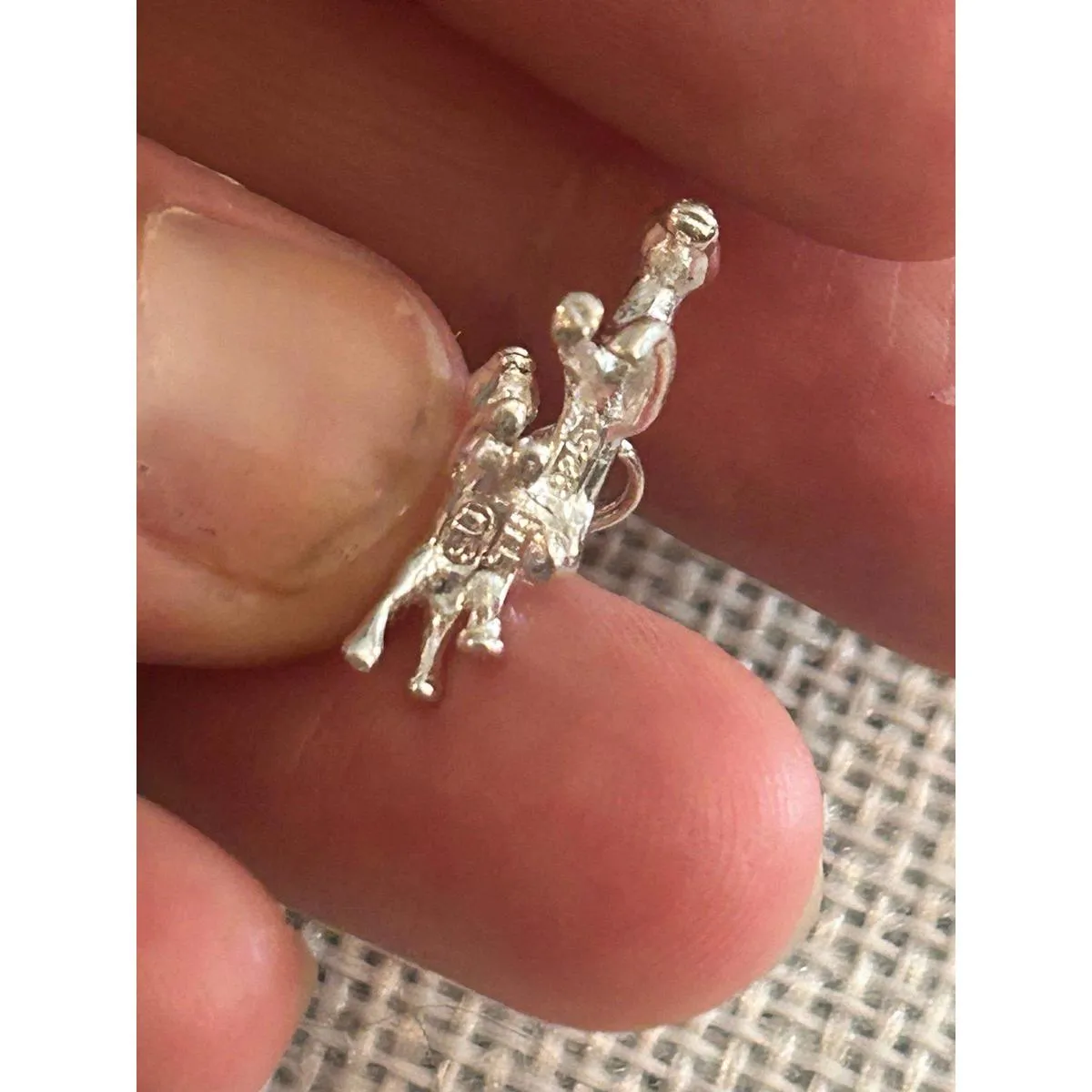 925 sterling silver mama horse and baby pendant a412 Gray - Image 3