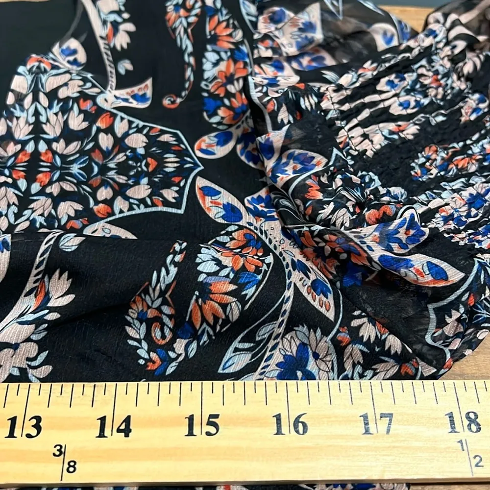 CUPSHE small Selby paisley print gigot sleeve v-neck dress lined ties in front - Image 9