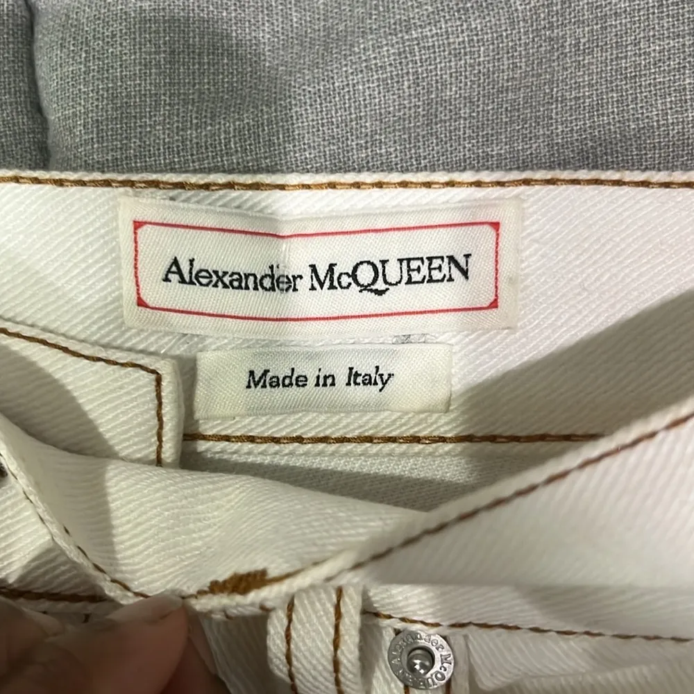 NWT Alexander McQueen White Straight Leg Denim Jeans Sz 28 - Image 12