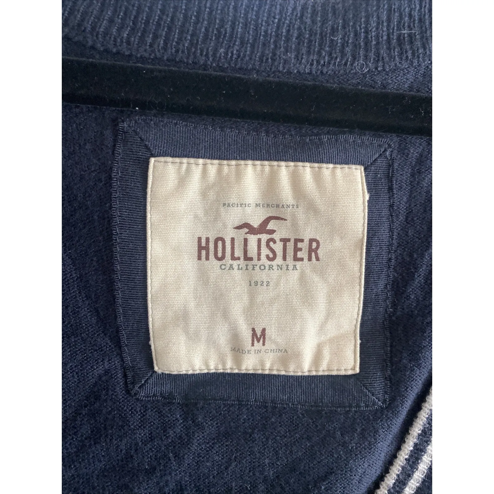 Hollister Women's Medium Navy V Neck‎ Sweater Academic Cardigan Sweater College - Image 2
