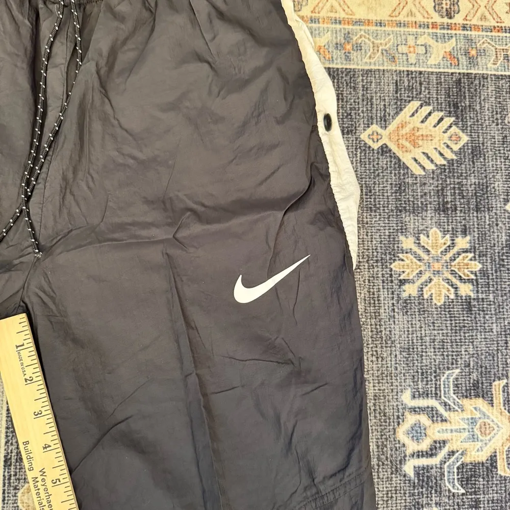 Nike Women’s Black Windrunner Tear-Away Track Snap Pants Size Small 29” Inseam - Image 6
