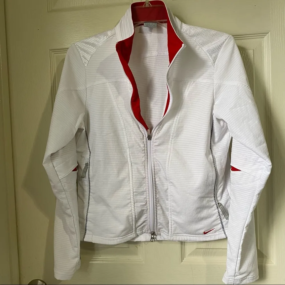 Nike Sphere Dry size medium white zip up jacket - Image 8
