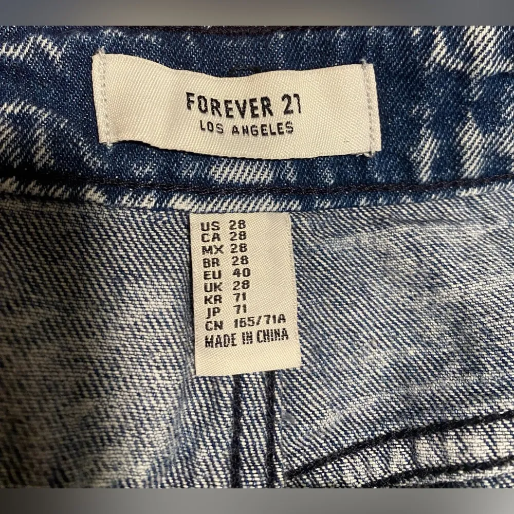 F21 F21 Acid Wash Stonewash Blue Denim Cuffed Jean Shorts - 28 - Image 7