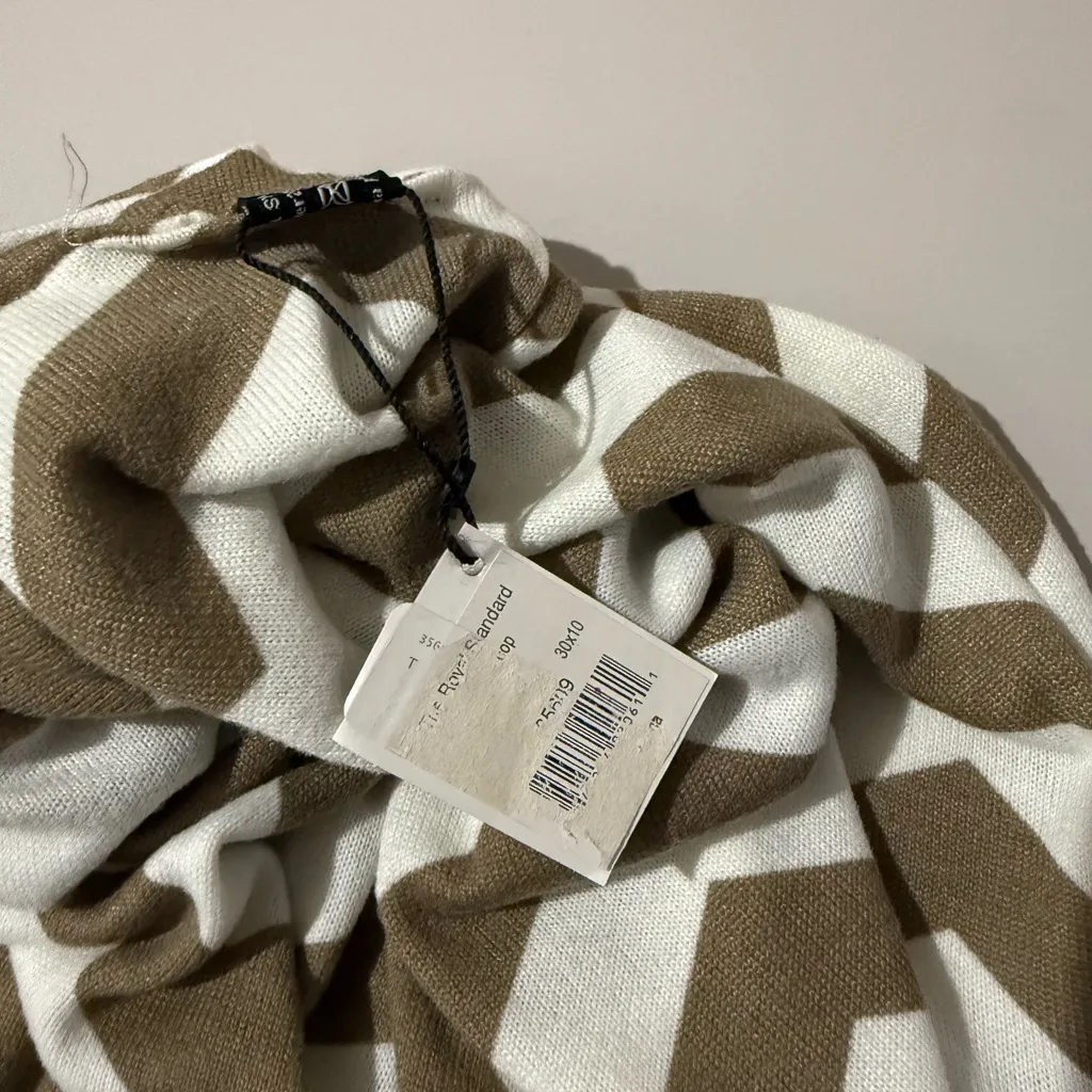 NWT.  White and Tan Chevron Eternity Scarf. - Image 3