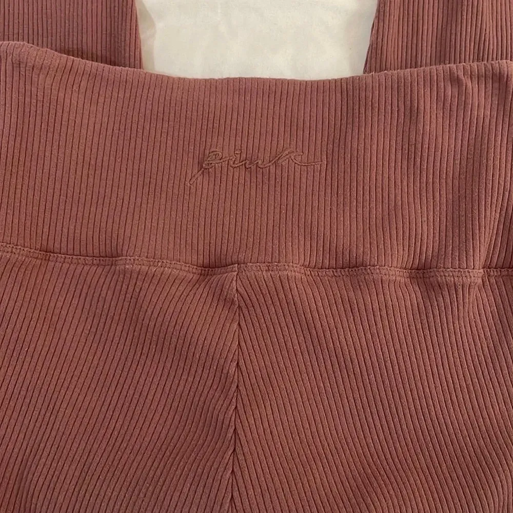 Victoria’s Secret PINK blush colored ribbed yoga leggings M - Image 3