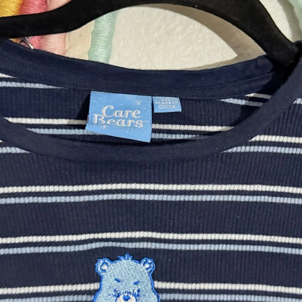 care bear tshirt Size L - Image 3