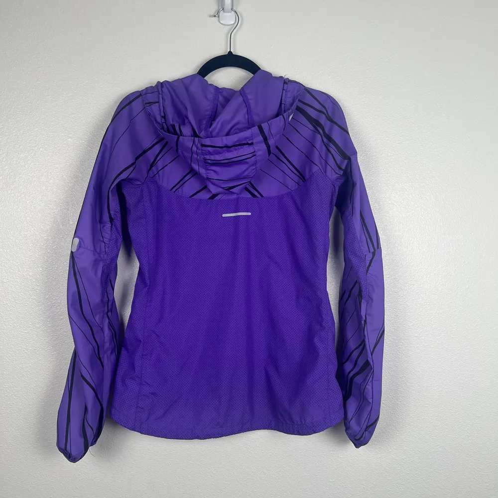 Nike Women's Fully Zip Hooded Running Jacket Purple Sz S‎ - Image 8