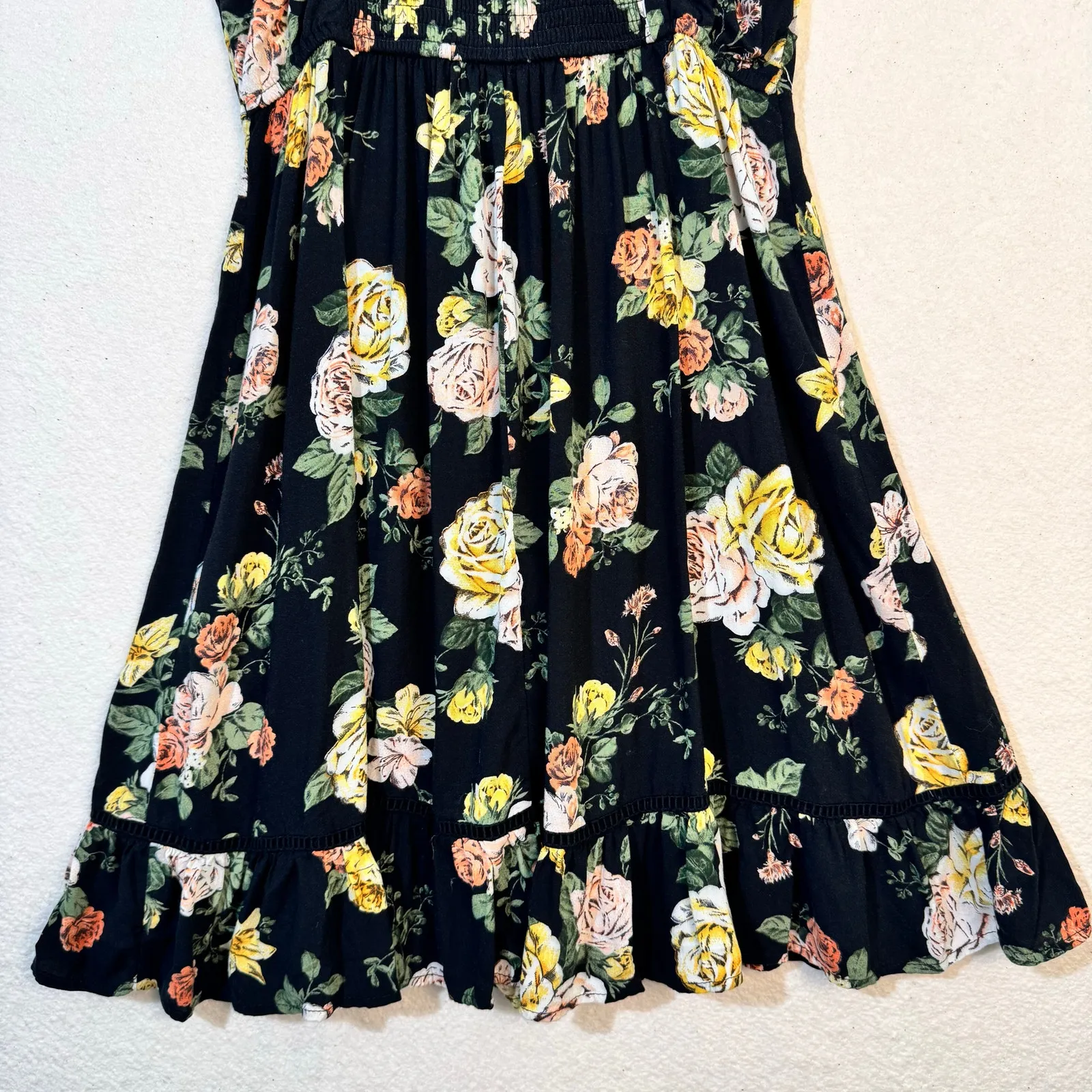 B.O.G Collective Black Faux Wrap Dress Yellow Pink Rose Print Size Small Ruffled - Image 8