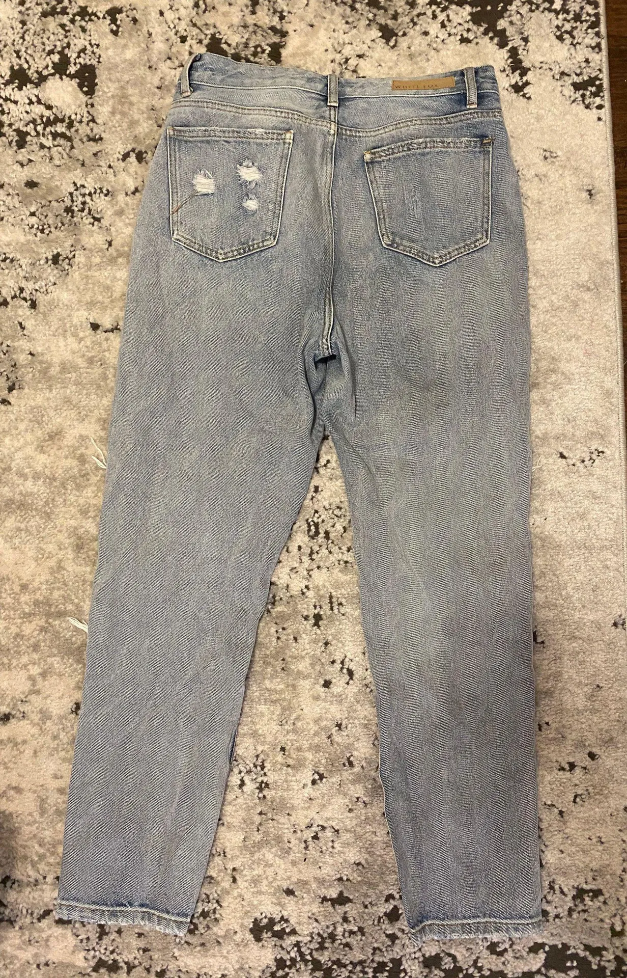 White Fox Boutique Boyfriend Jeans - Image 3