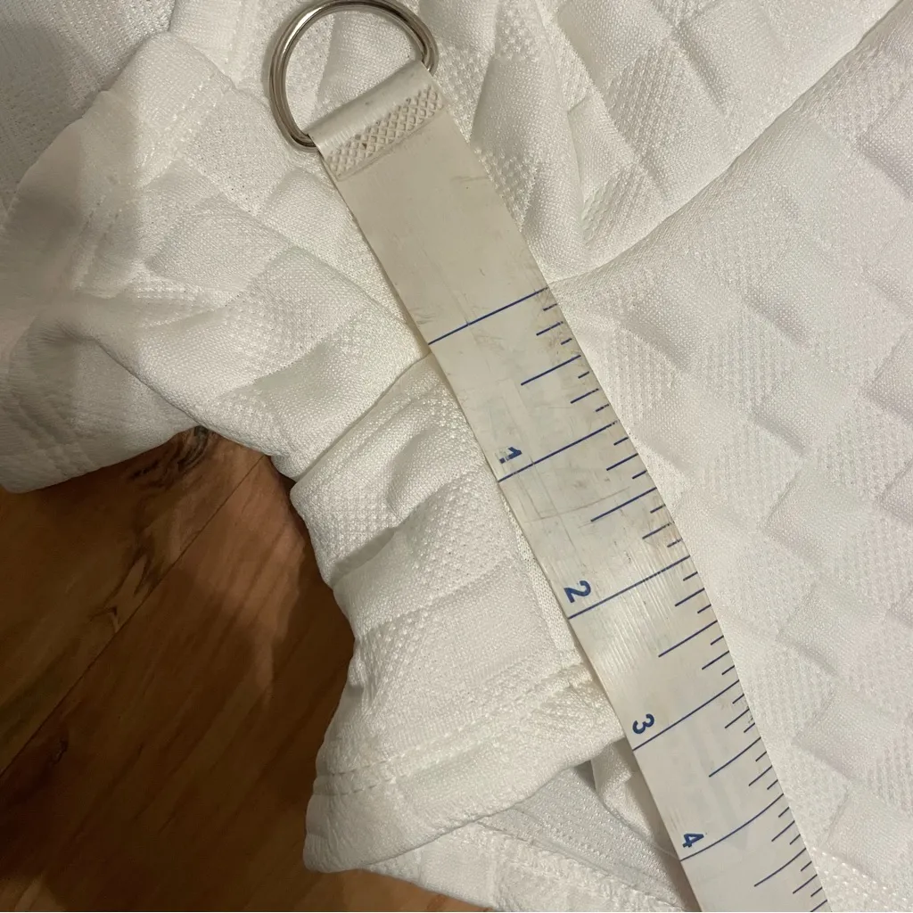 Paper Crane White Quilted Sweater/Shorts Set - Image 13