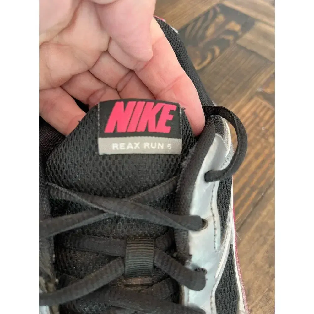 Nike Reax Run 5 Women’s 9 Black Pink Running Sneaker Shoes Active Athletic - Image 2