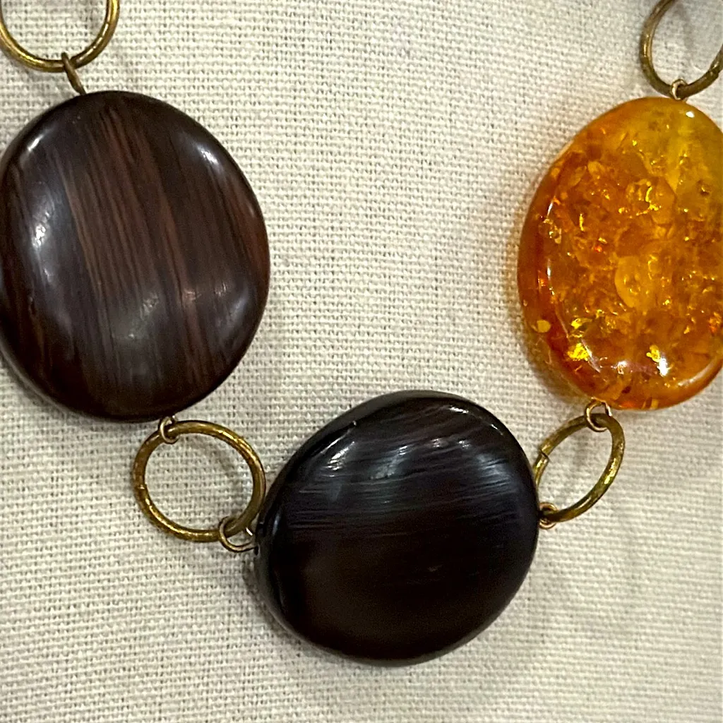 Vintage Faux Amber and Wood Disc necklace Brown - Image 2