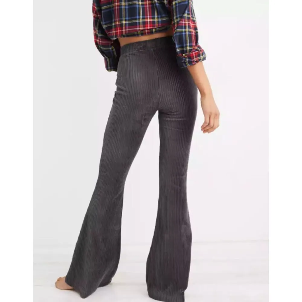 Aerie Groove On Gray Velour Ribbed High Waisted Soft Textured Flare Pant Sz M - Image 4