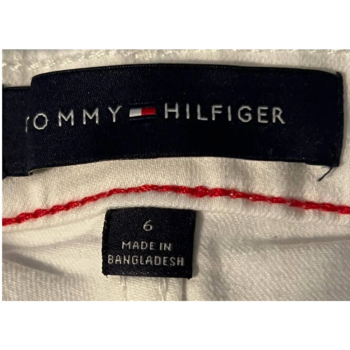 Tommy Hilfiger Women's White Shorts Size 6 12" Long x 14" Waist x‎ 9 1/2" Rise - Image 3