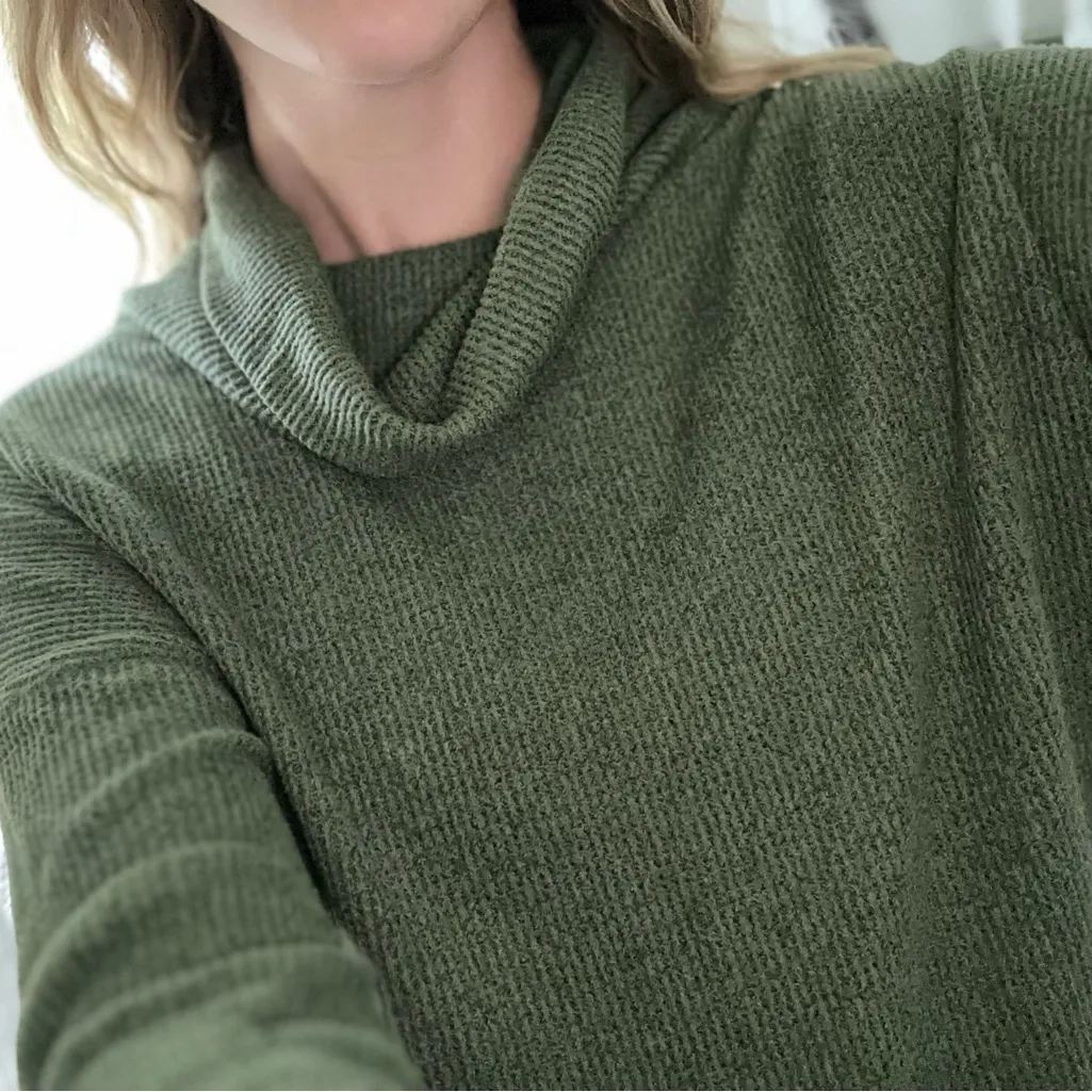 Olive Green Sweater - Image 4