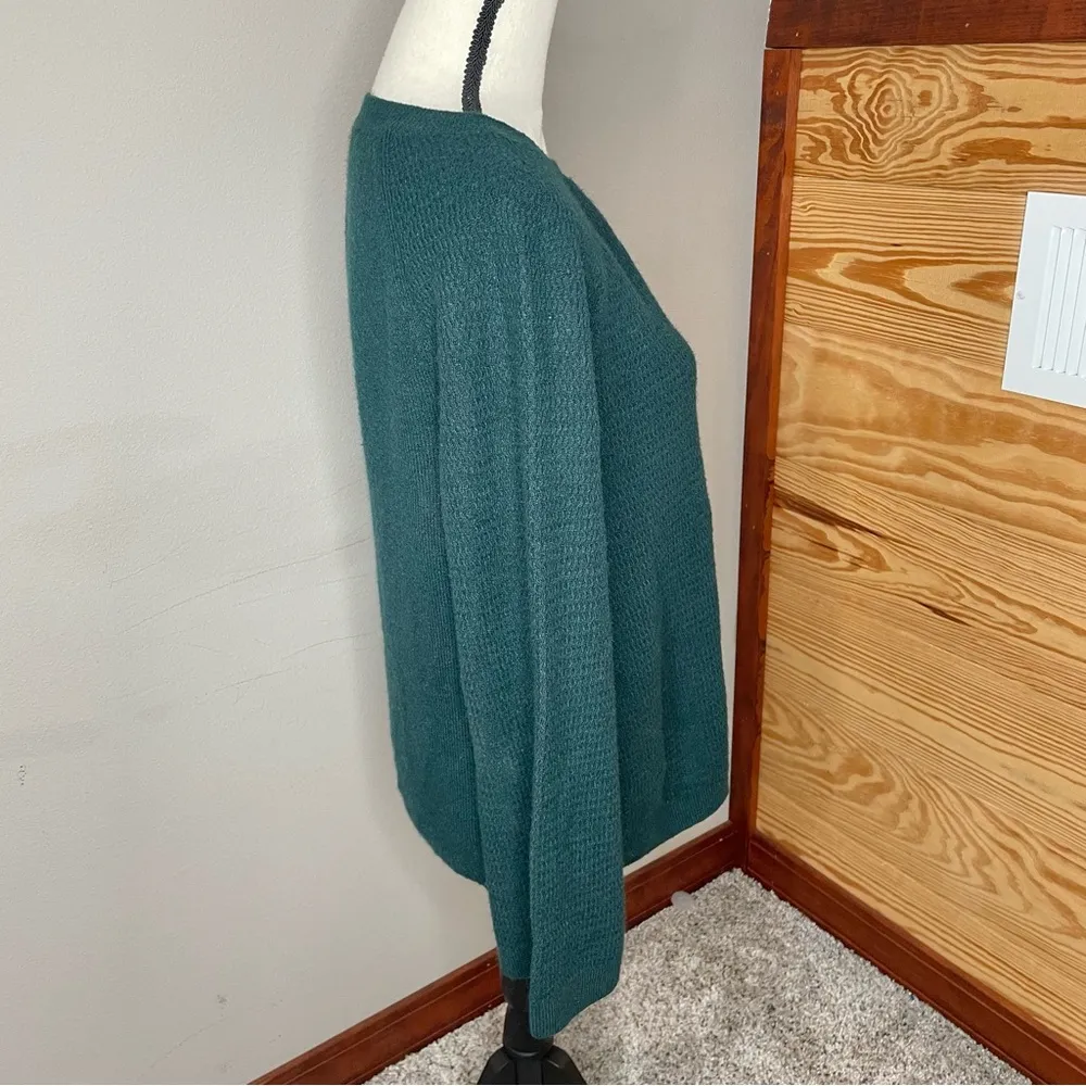Green Wide Sleeve Round Neck Knit Sweater Medium - Image 2