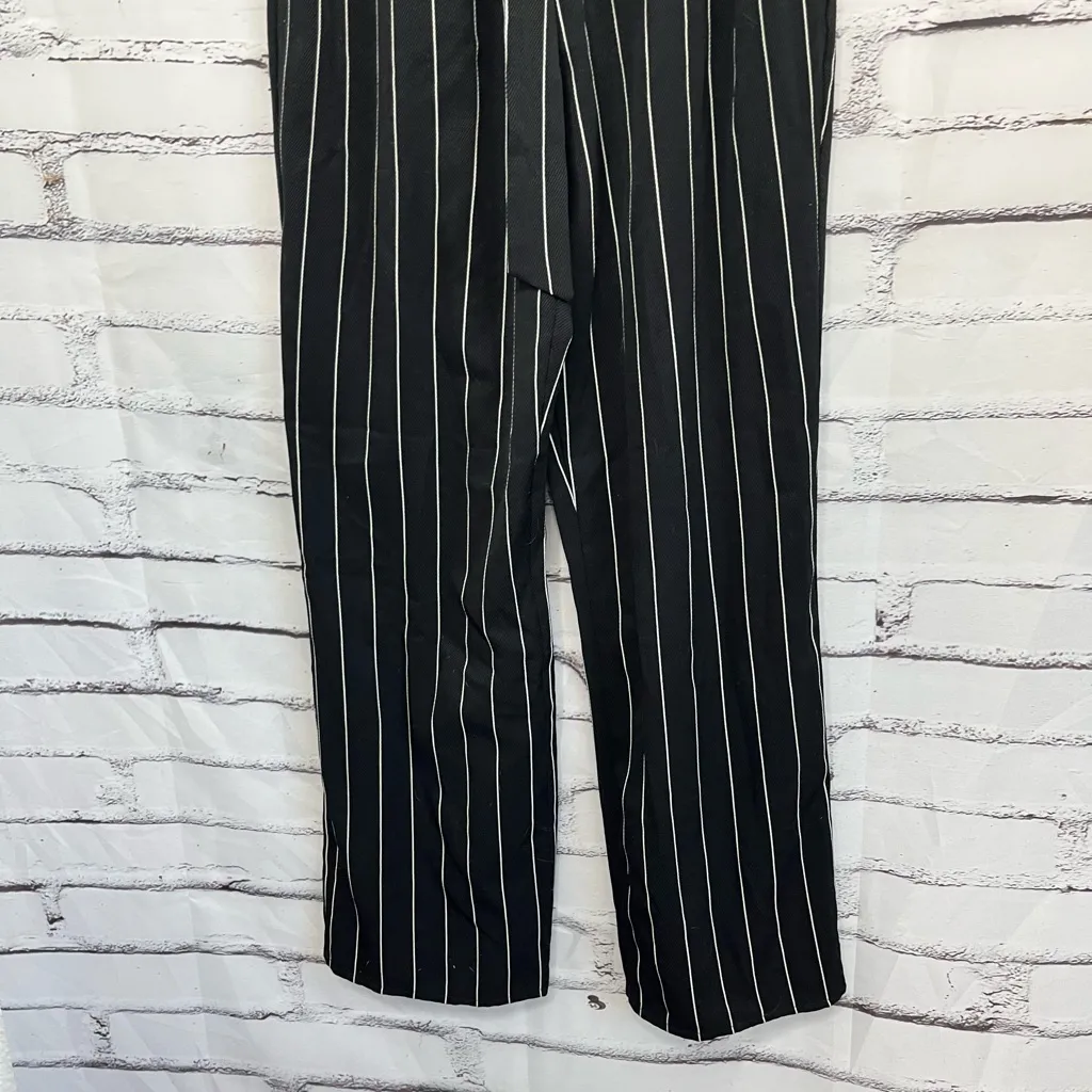 Ivory Love Pinstripe Wide Leg Romper Jumpsuit Women’s Medium Black White Belted - Image 2