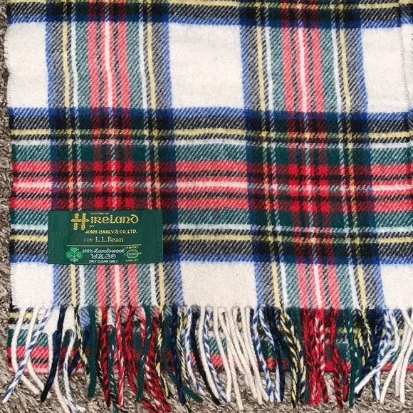 L.L. Bean woven by John Hamly & Co. LTD. woven in Ireland lambwool scarf - Image 2