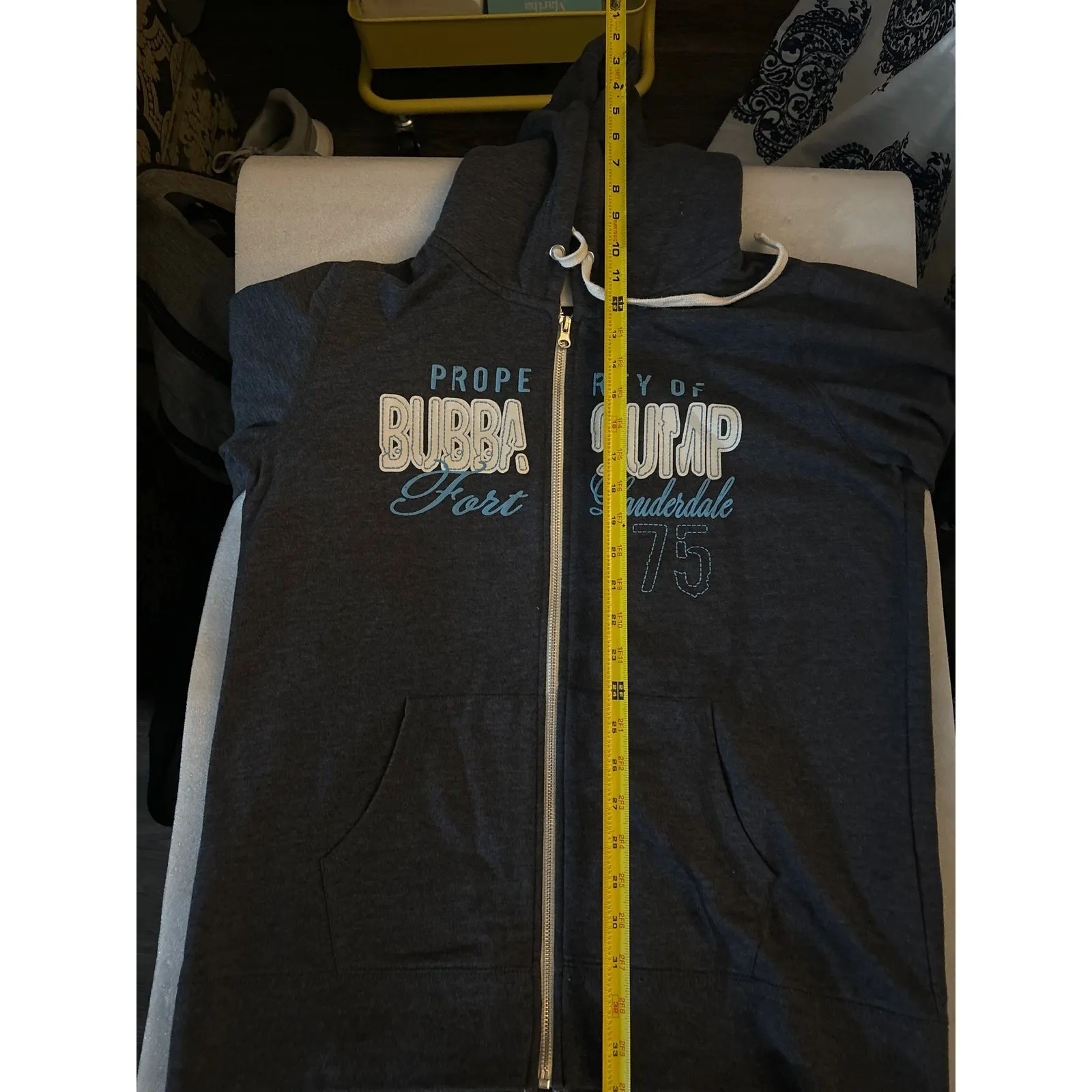 Bubba Gump Shrimp Co. Fort Lauderdale Gray Sweatshirt Forrest Gump Novelty Top - Image 9