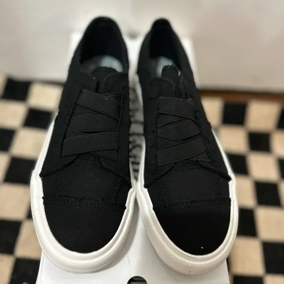 Gypsy Jazz Black and White Sneakers Classic Canvas Design Size 6.5 - Image 2