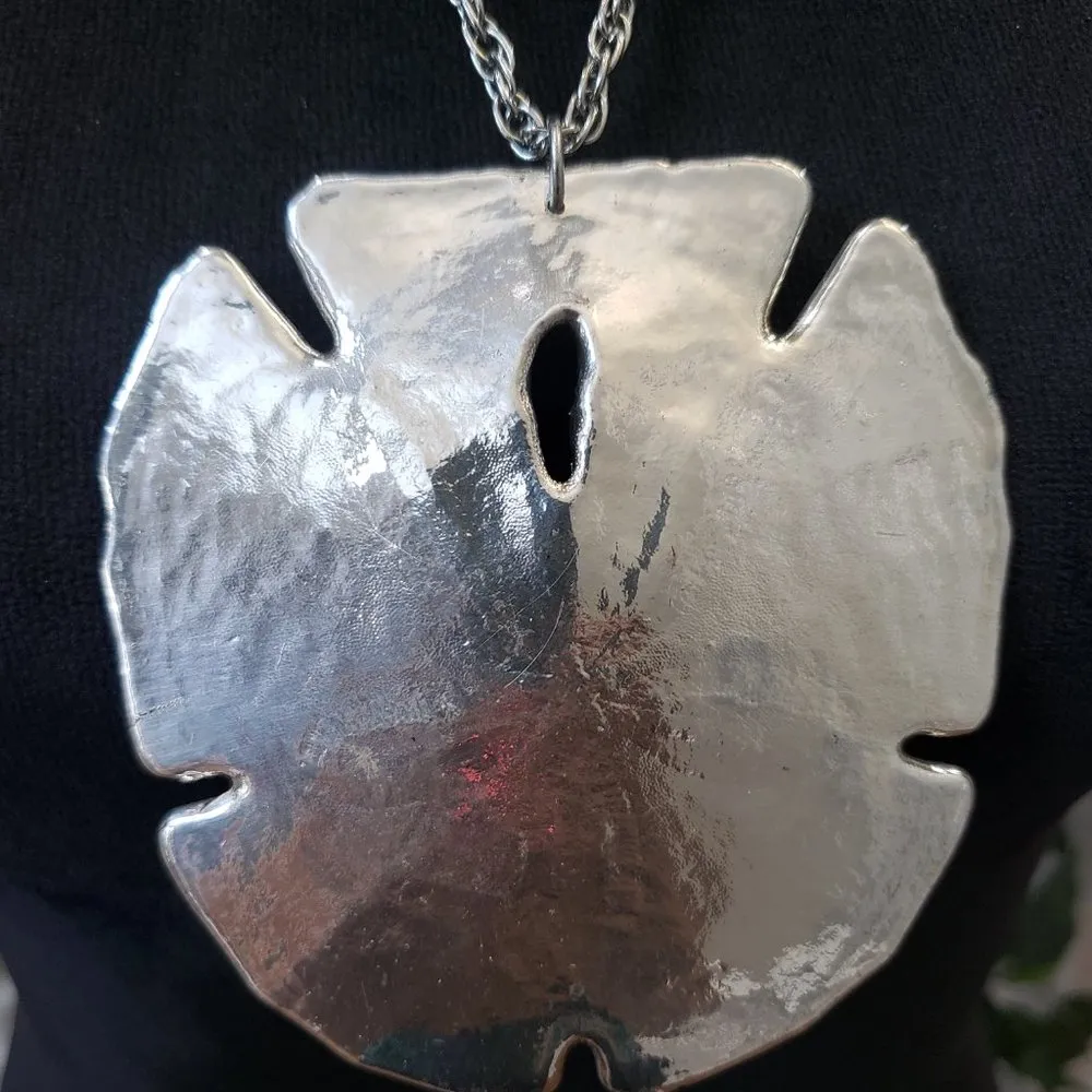 Womens Fashion Sand Dollar Pendant Pewter Necklace with Lobster Clasp - Image 4