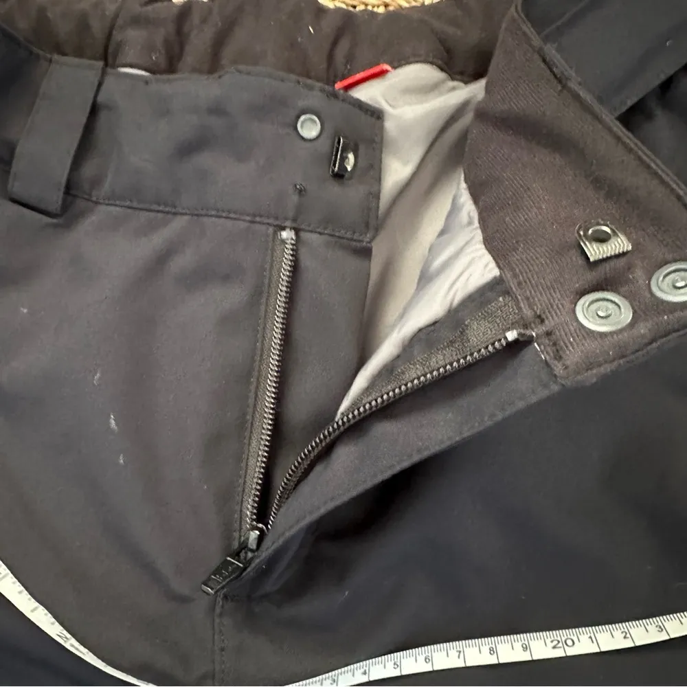 Women’s black Spyder ski pants medium - Image 8