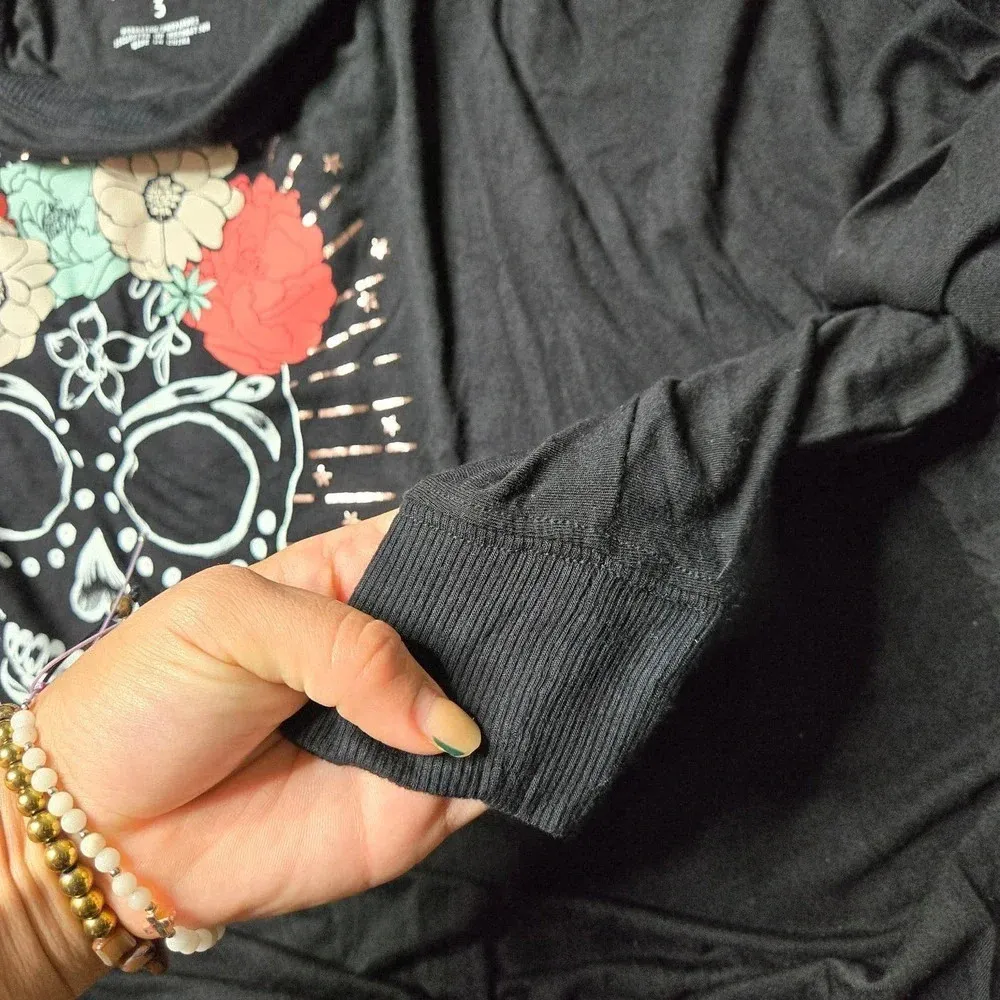 Torrid Super Soft Skull Black Dolman Tee - Image 5