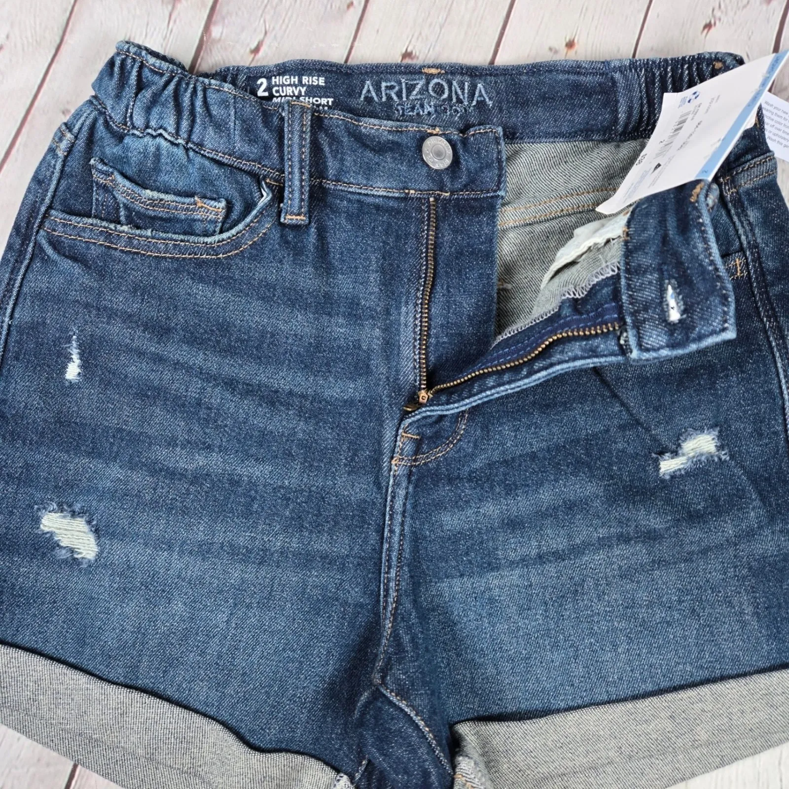 Arizona Jeans Co Size 2 High Rise Curvy Midi Denim Shorts Distressed Cuffed - Image 3