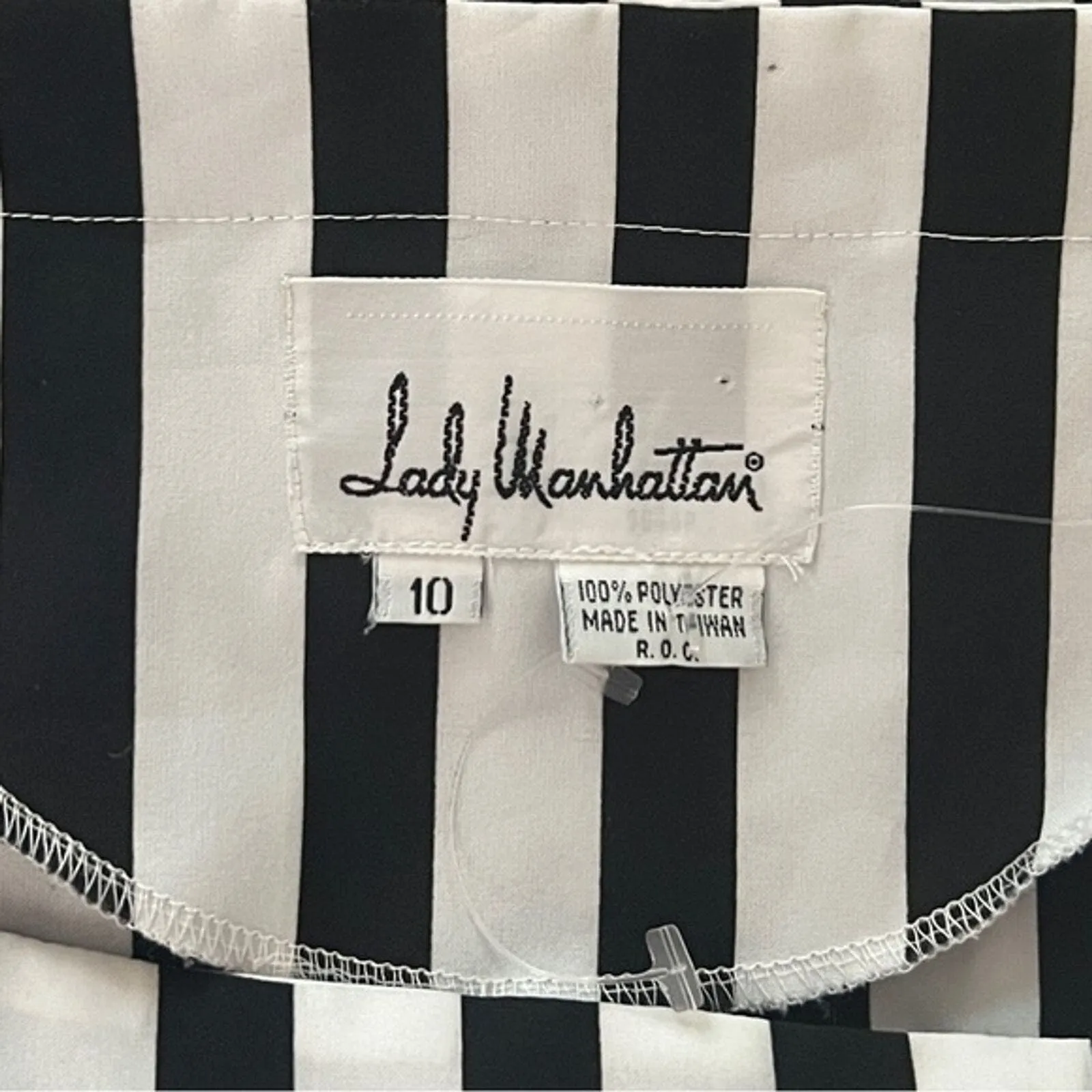 Lady Manhattan Shirt Womens 10‎ Black White Stripe Blouse Neutral Casual Vintage - Image 5